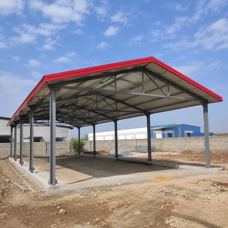 Red 80 mm PUF roof panel applied on a prefab industrial building roof