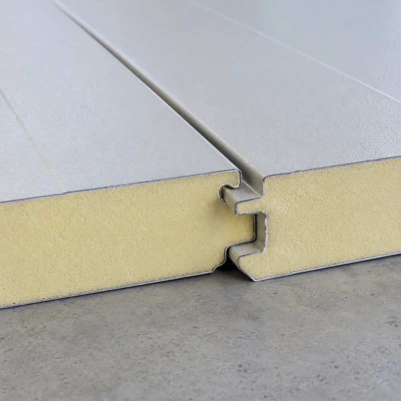 Tongue-and-groove edge joint on a 40 mm PUF wall panel