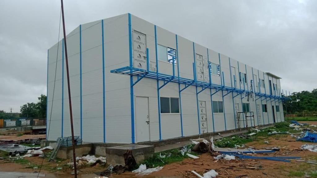 Industrial Sheds 5 Labor sheds 2