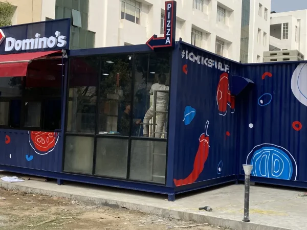 Container Café domino